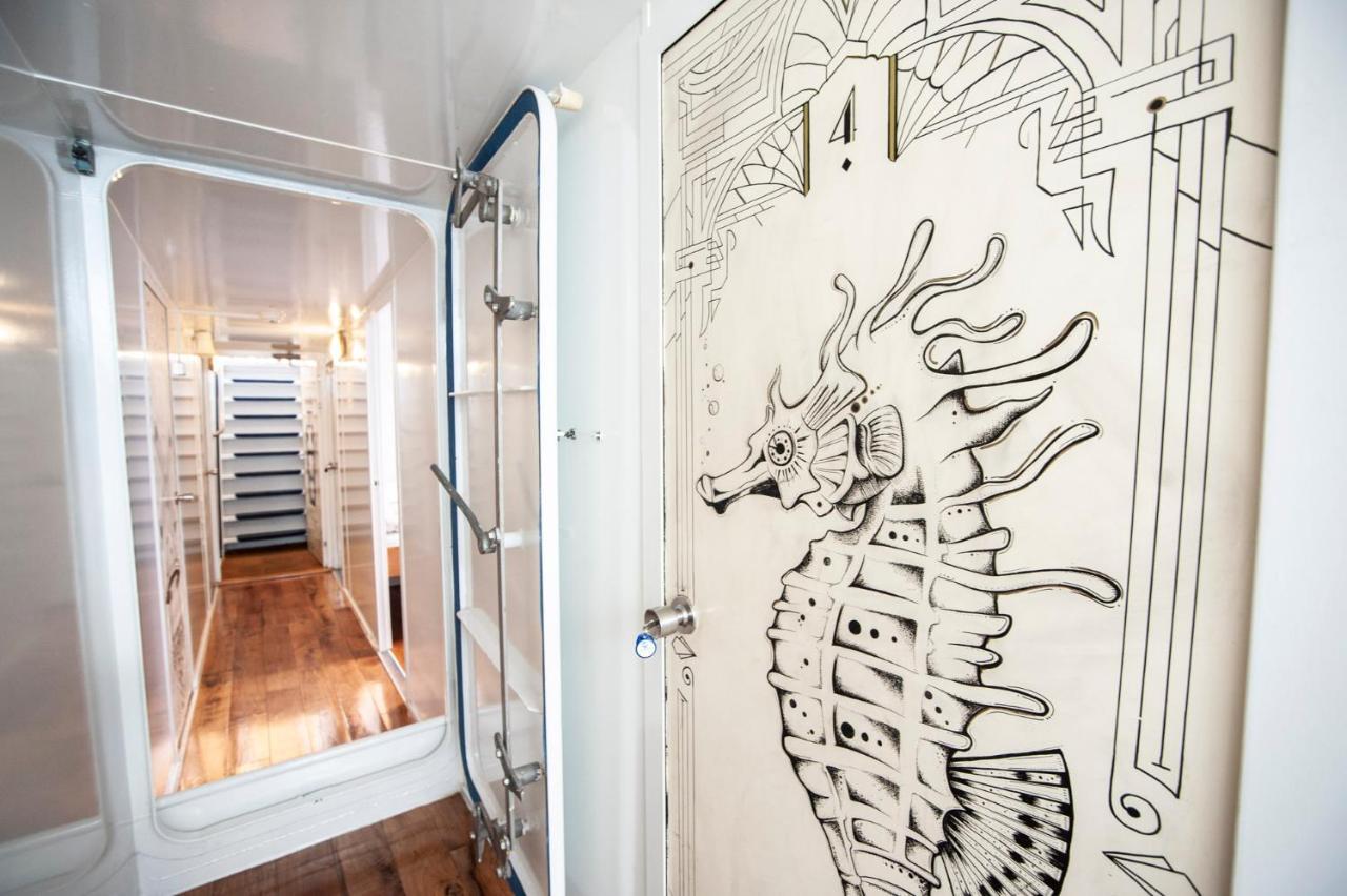 The Cabin - Haarlem Extérieur photo